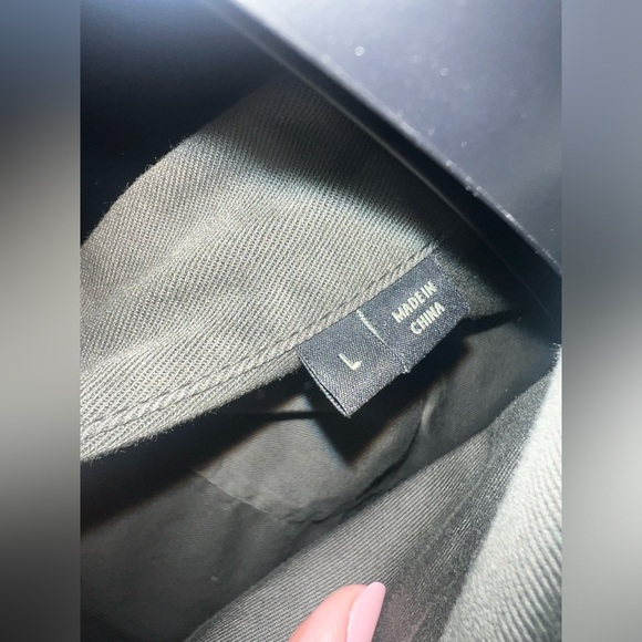 Hugo Boss Men's Military Green Combat Shirt (Large) - Picture 14 of 16